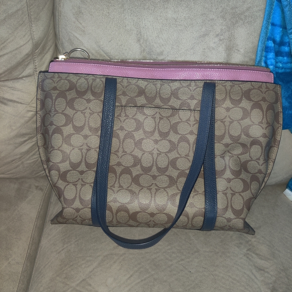 Authentic Coach Tote Euc - image 6